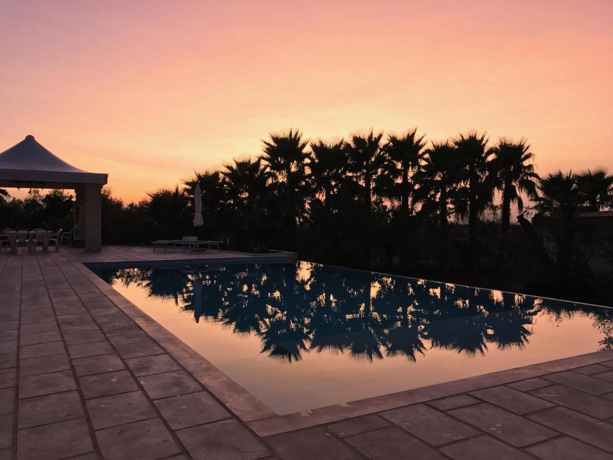 White Pool 7P Matino - Gallipoli 外观 照片
